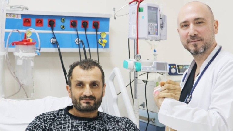 Halı sahada kalbi durdu, 12 gün sonra hastanede uyandı: 'Olayı anlattıklarında şok üzerine şok yaşadım'