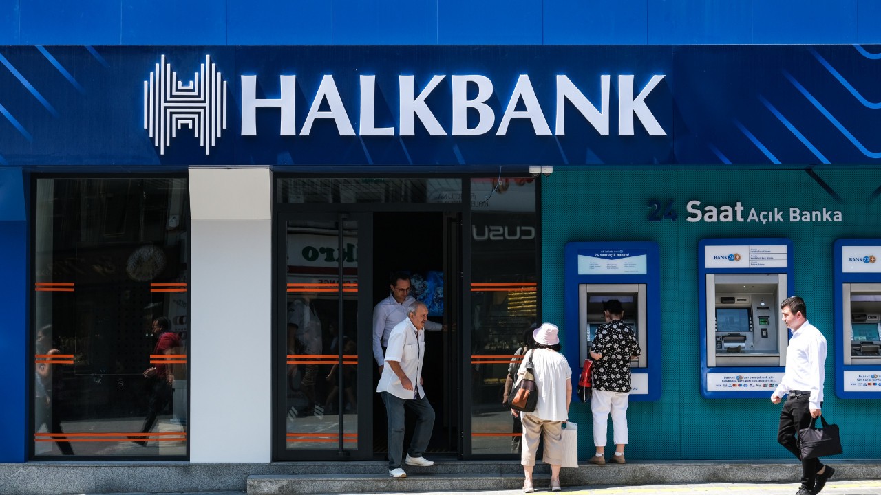 Emeklilere Müjde: Halkbank'tan 40.000 TL'ye kadar ödeme geldi! İşte şartlar...