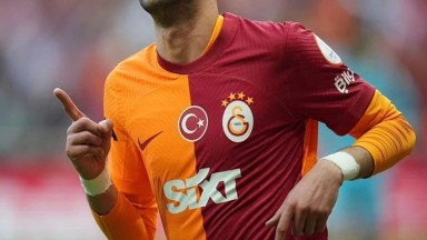Galatasaray'da şok ayrılık: O yıldız isimle yollar resmen ayrıldı!
