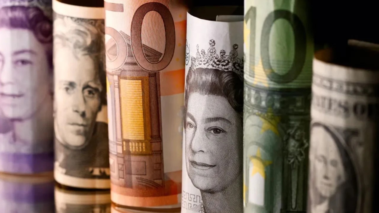 Euro, Dolar ve Sterlin