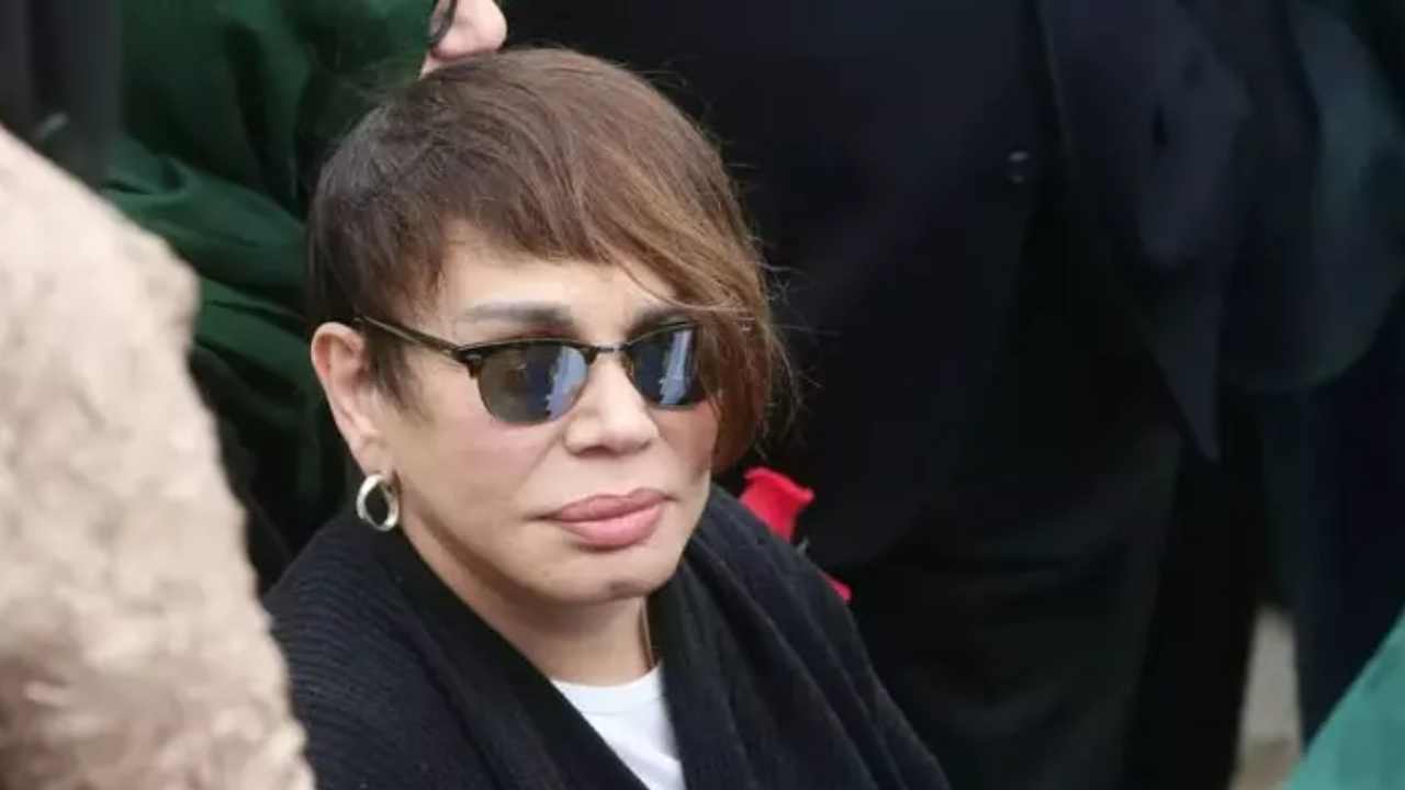 Sezen Aksu