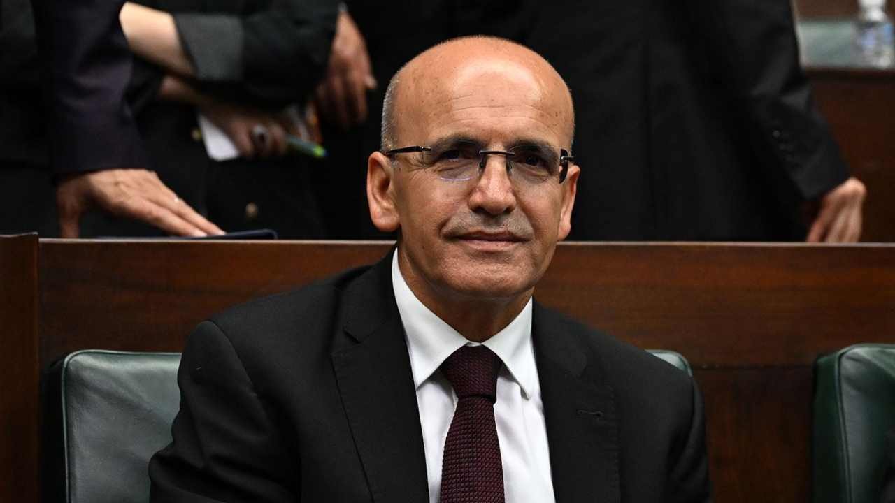 Bakan Şimşek açıkladı: Türk sanayisi küresel rekabette nasıl öne çıkacak? İşte o stratejik dönüşümün detayları!