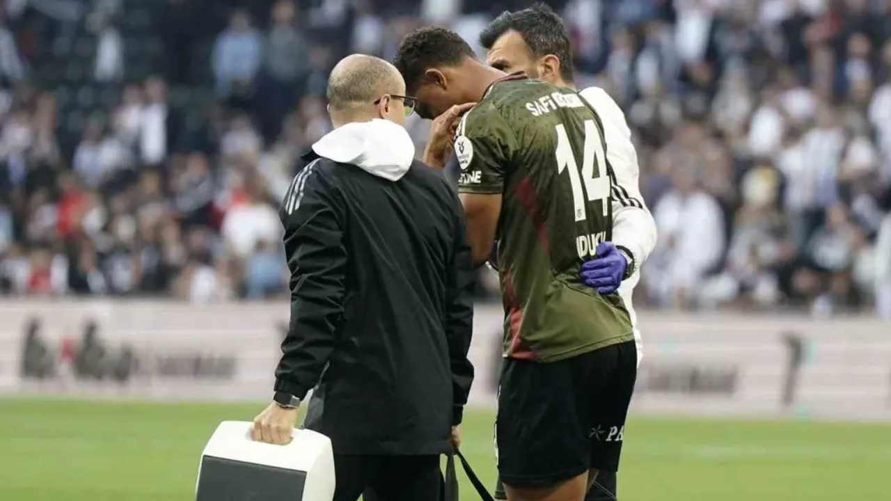 Beşiktaş'ta Kara Gün: Adana Demirspor Maçında Chamberlain ve Uduokhai Neden Oyundan Çıktı, Sakatlıkları Ciddi mi?
