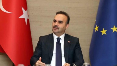  Bakan Mehmet Fatih Kacır'dan Sanayiye Müjde: "Yeni Nesil Teşvik Modeli Geliyor, Stratejik Yatırımlara Sıçrama Yaptıracağız!" İşte Detaylar!